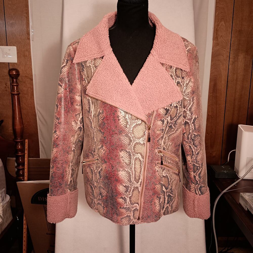 V Christina Dusty Rose Faux Snakeskin/Sherpa Zipper Accents Short Jacket SZ Lg